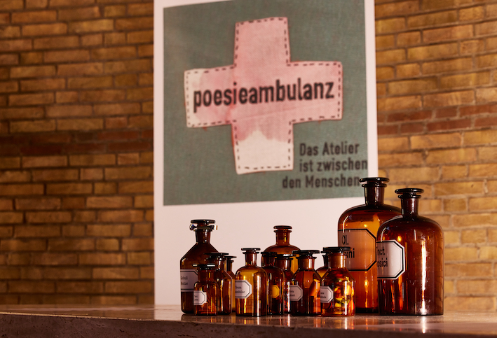 poesieambulanz im rahmen der 'goldgrube'-tagung©thomas hirsch-hüffell 